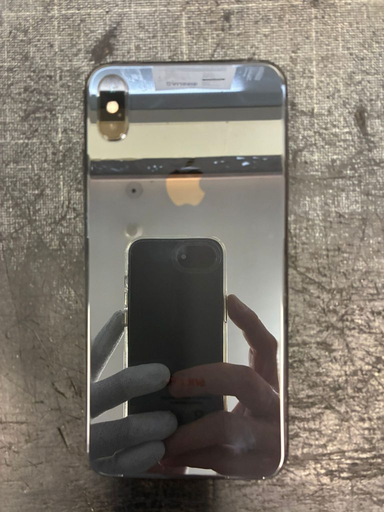 iPhone XS Max (Before)